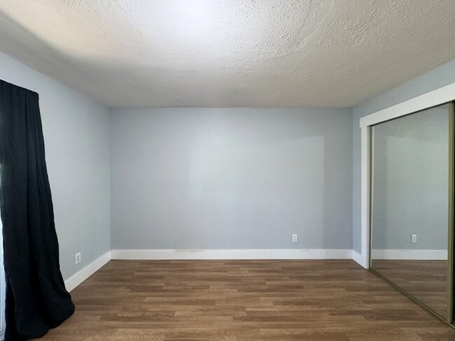 Building Photo - 519 Cinderella Loop