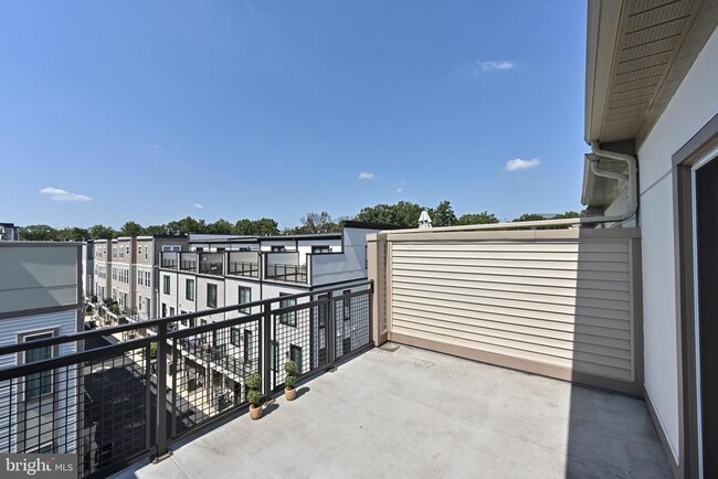 Building Photo - 4808 Garden View Ln