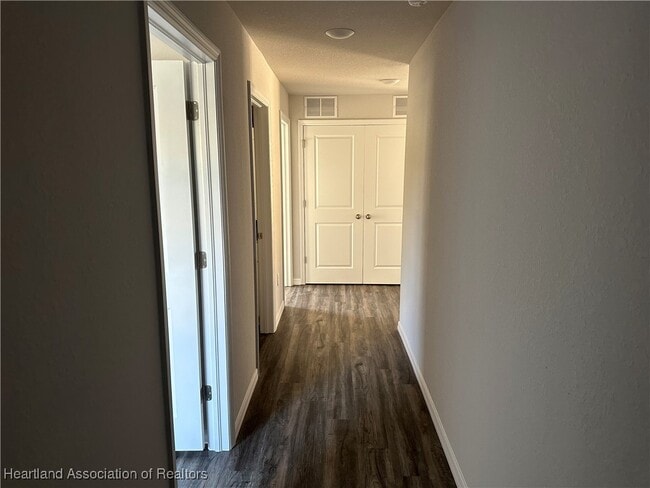 Building Photo - 1209 Stone Ridge Cir
