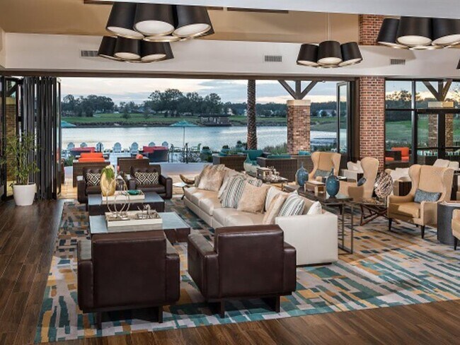 Building Photo - 4970 NW 39th Lp