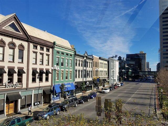 Building Photo - 650 S Mill St