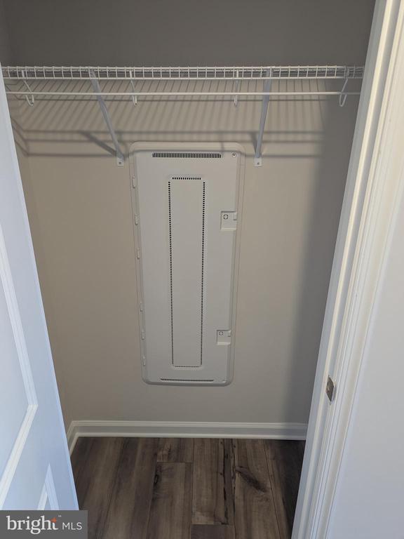 Building Photo - 11 Short Br Dr