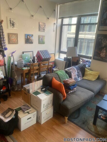 Building Photo - 81 Essex St