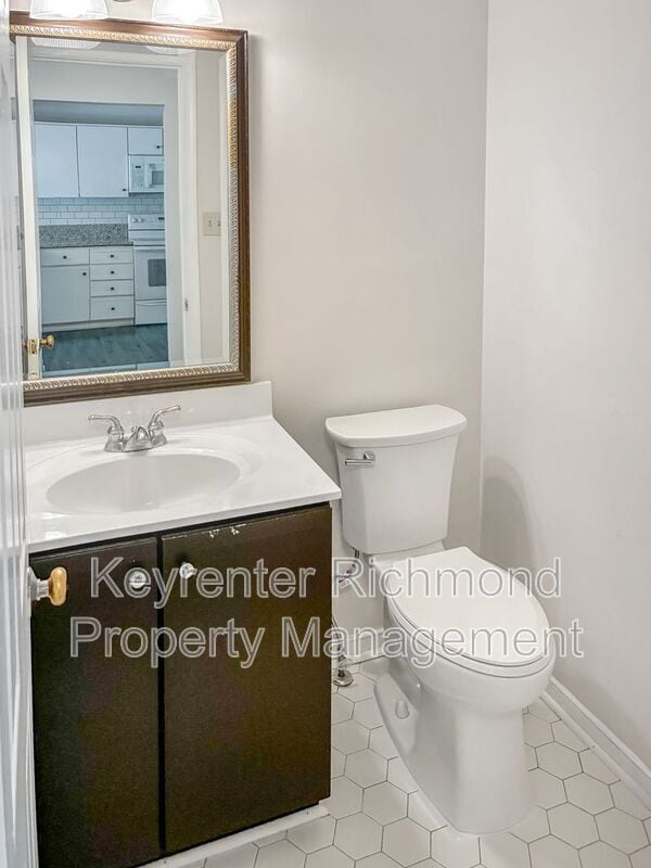 Building Photo - 10007 Bellona Ct