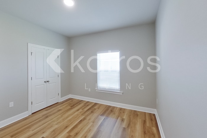 Building Photo - 13730 Willowmore Dr