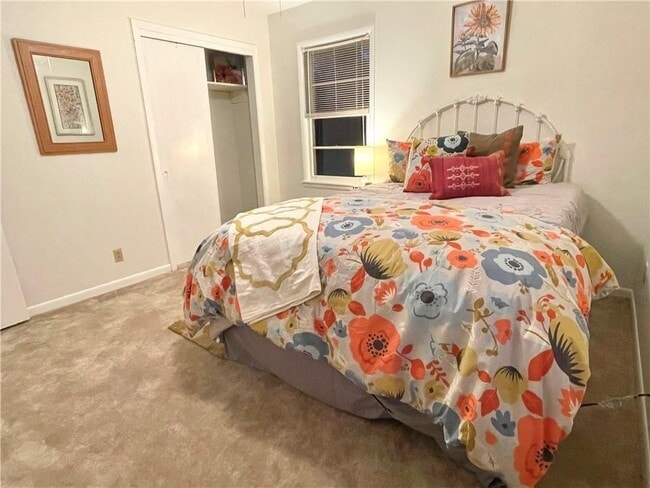 Building Photo - 4457 Frontier Way NE