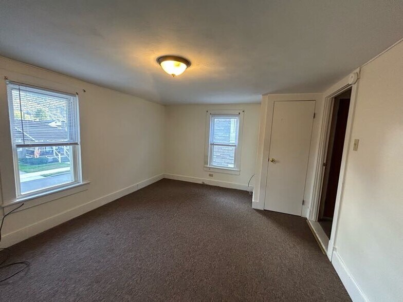 Front Bedroom 1 - 2226 Lincoln St