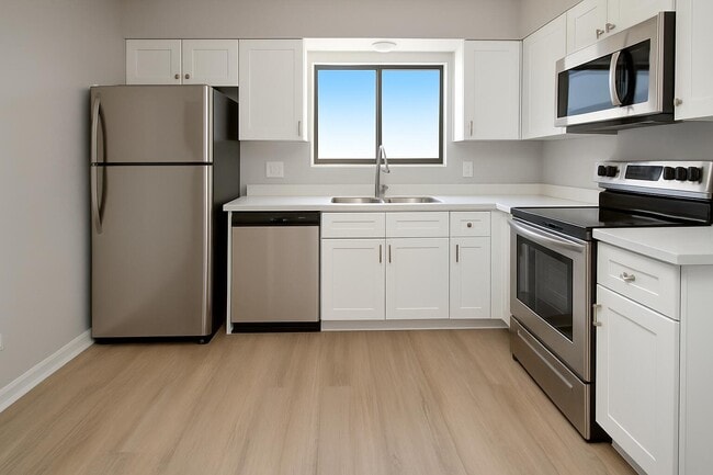 Building Photo - 9224 Roan Ln