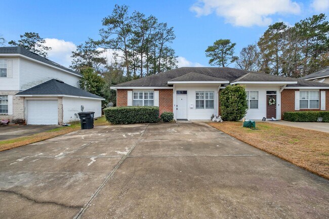 Building Photo - 1652 Corey Wood Cir