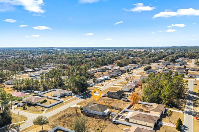 Building Photo - Spacious 3BR Home with Tile Floors & Spa-Like Primary Suite – Marion Oaks