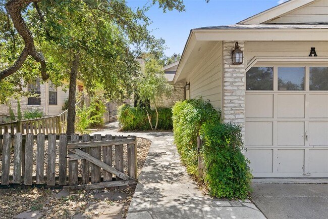 Building Photo - 12416 Deer Falls Dr