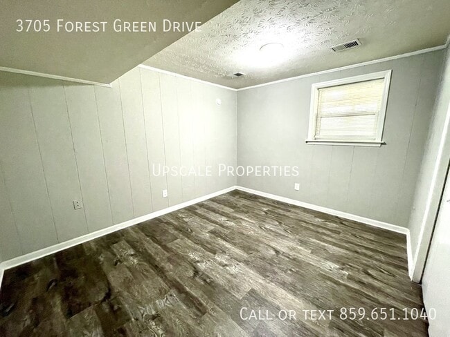 Building Photo - 3705 Forest Green Dr