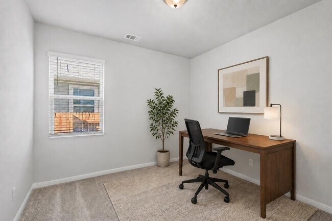 Building Photo - 453 Gaida Loop