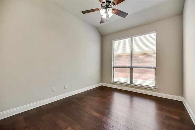 Building Photo - 1433 Nacona Dr