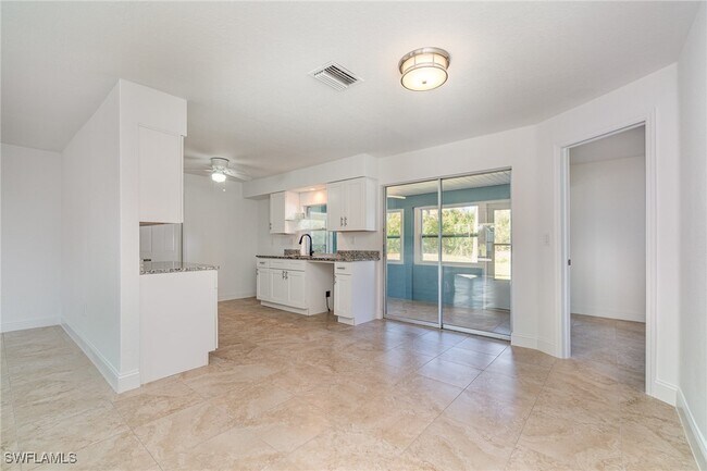 Building Photo - 145 Glenholm Ave