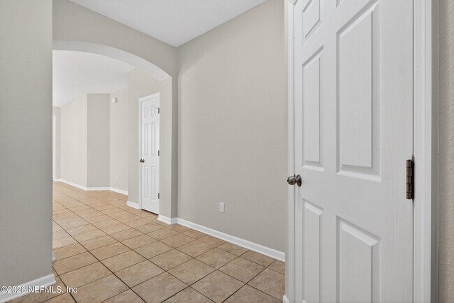 Building Photo - 234 Taylor Ridge Ave