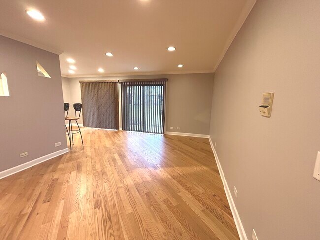 Building Photo - 734 Plum Tree Ct