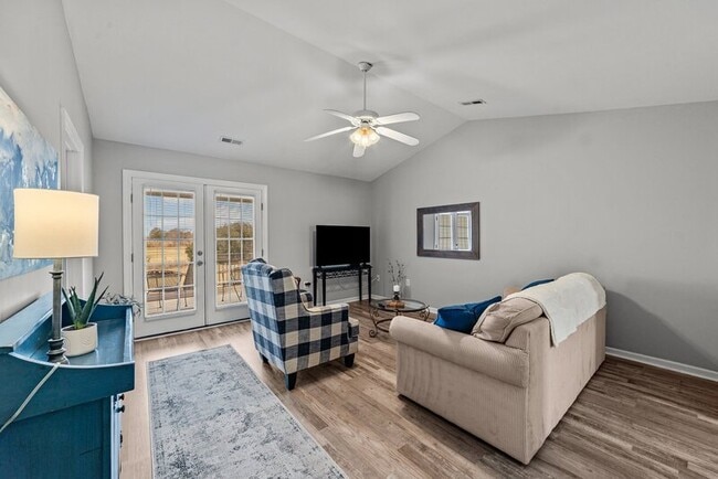 Building Photo - 2150 Oak Bend Dr