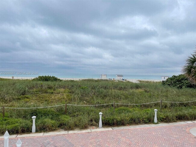 Building Photo - 5825 Collins Ave