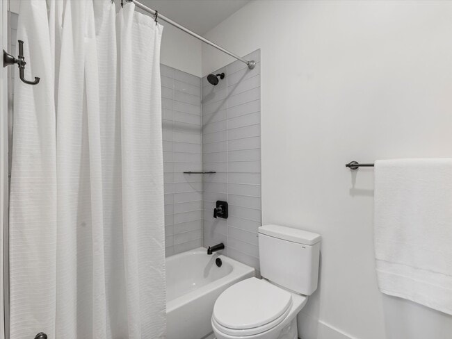 Building Photo - 296 E 230 N