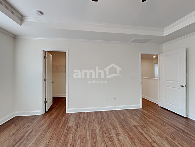 Building Photo - 3219 Brierhill Rd