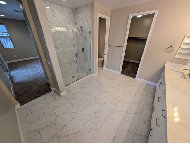 Building Photo - 11816 River Hawk Ave