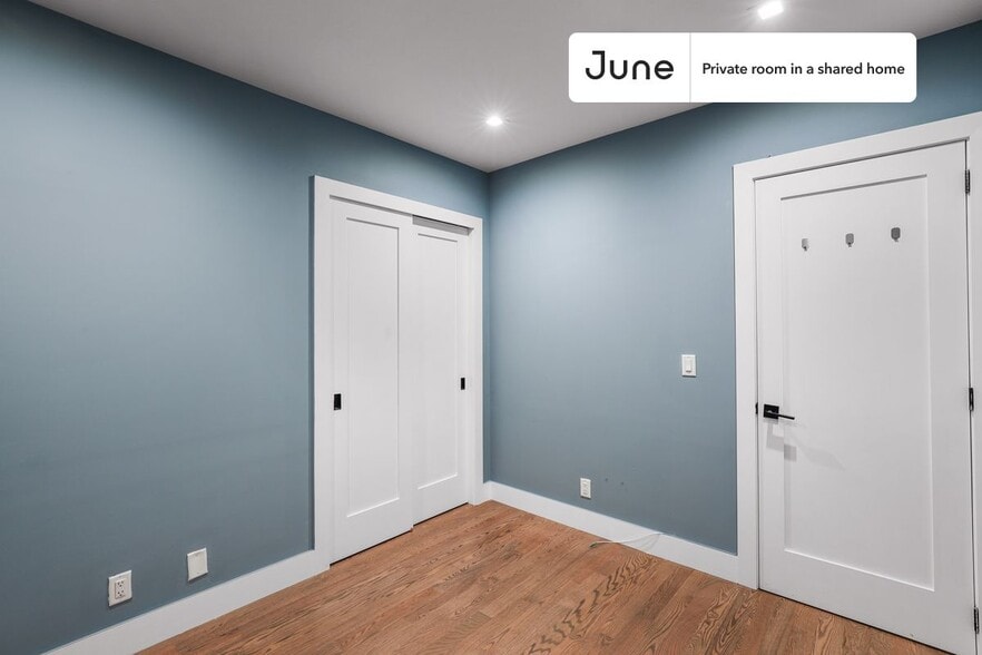Building Photo - Room in Shared 4 bed/2 bath home in West Harlem