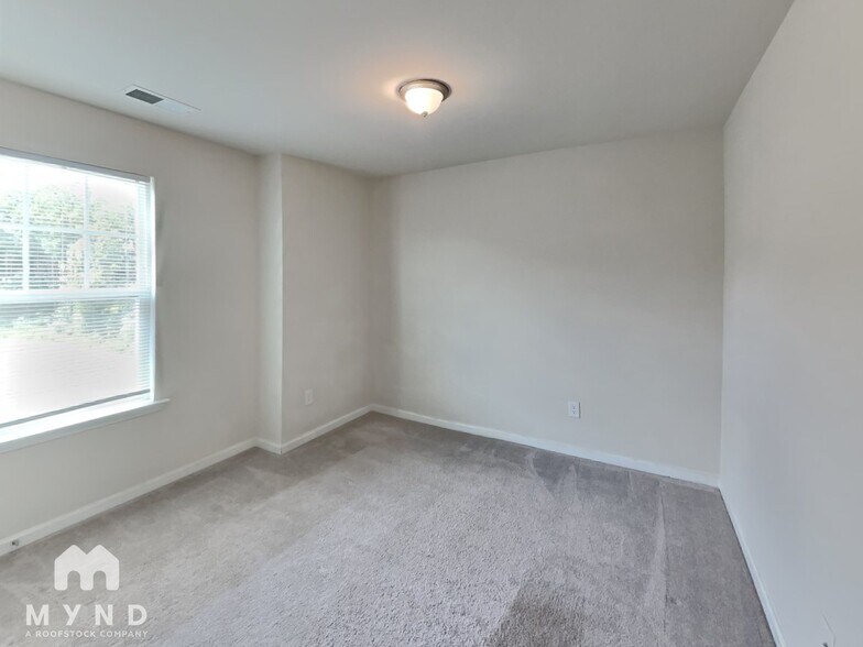 Building Photo - 15116 Holly Run Ln