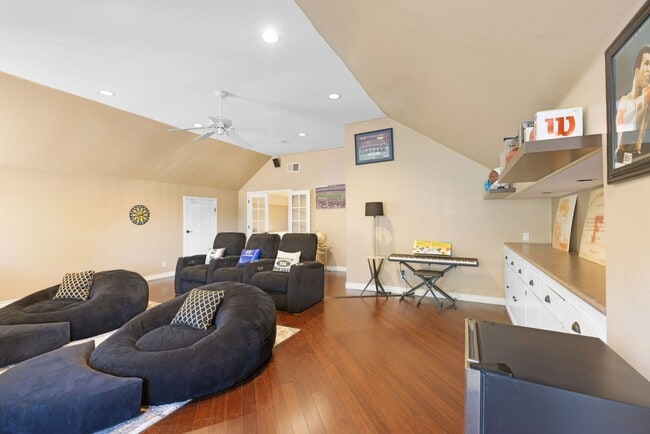 Building Photo - Modern Luxury in Cypress – 4BR Home with H...