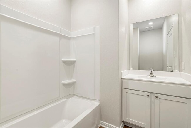 Building Photo - 452 Beechwood Hacienda Dr