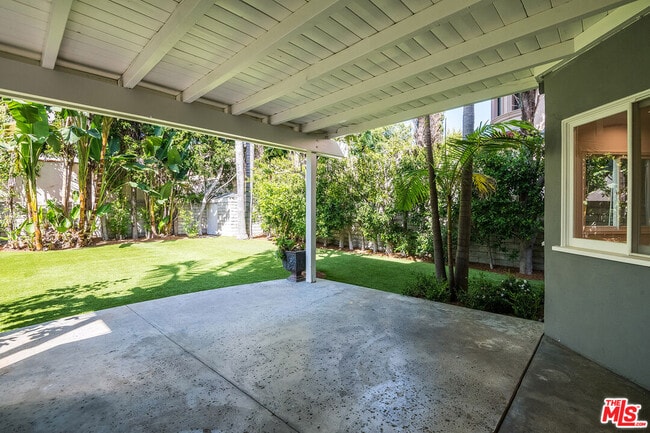 Building Photo - 161 N Hamel Dr