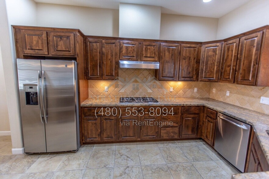 Building Photo - 4700 S Fulton Ranch Blvd