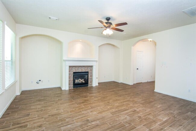 Building Photo - 147 Ledgestone Pl
