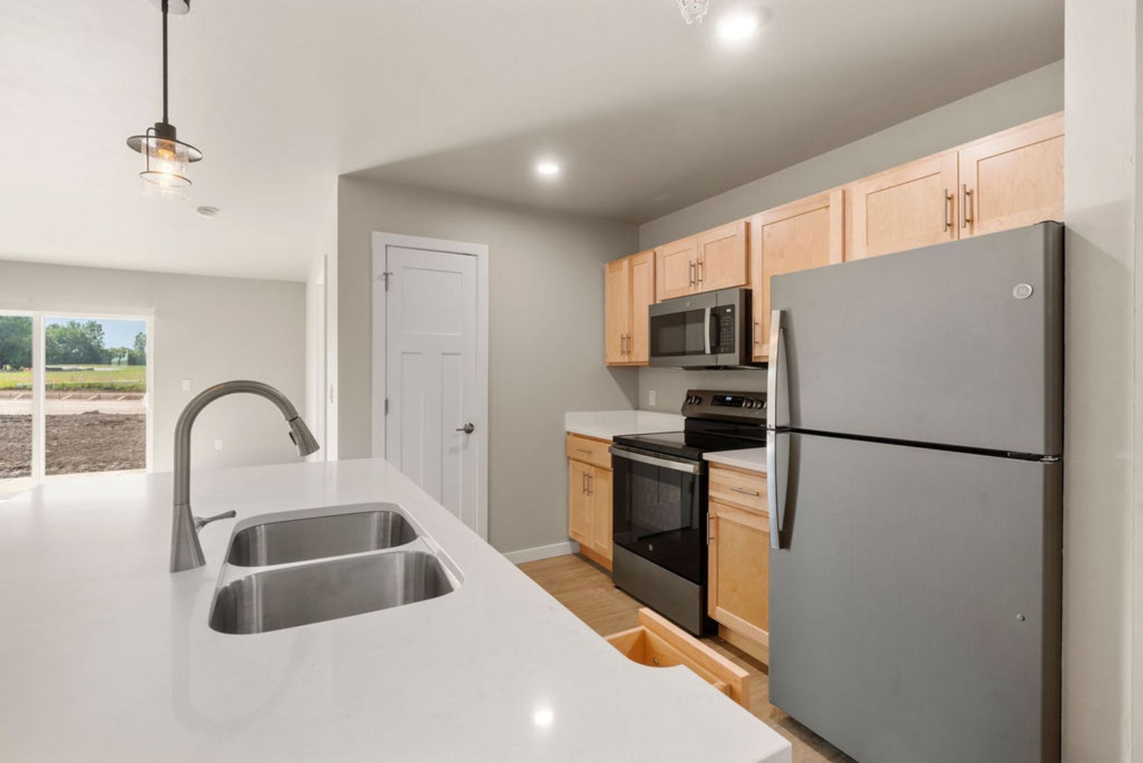 Interior Photo - The Ponds