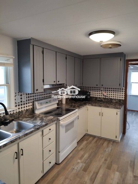 Building Photo - 1522 Sappington Dr
