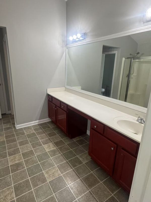 Building Photo - 3282 Briaroak Dr