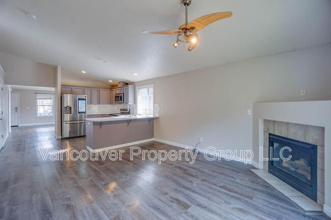 Building Photo - 8601 NE 84th St