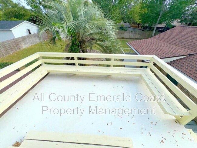 Building Photo - 504 Kelly St