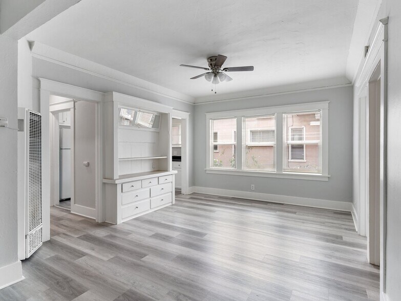 Primary Photo - 736 Olive Ave