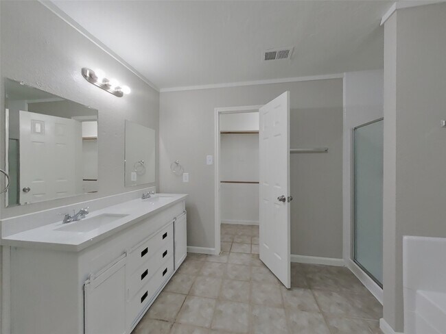 Building Photo - 21476 Palace Pines Dr