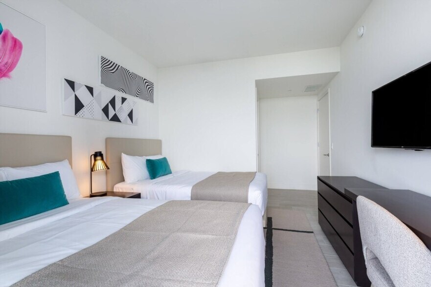 Building Photo - 4112 Jimmy Buffett Mem Hwy