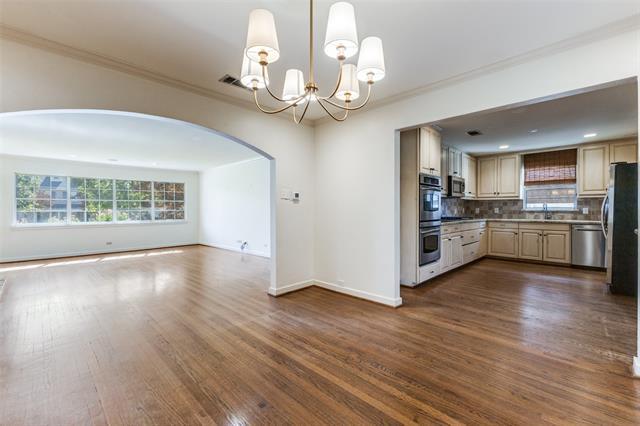 Building Photo - 3224 Villanova St