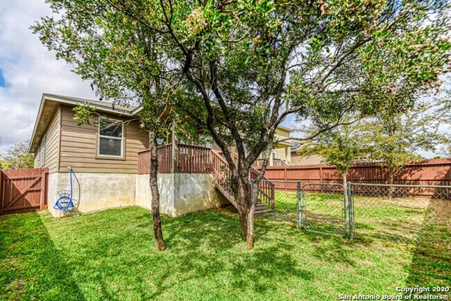 Building Photo - BEAUTIFUL 3-BEDROOM HOME IN MOUNTAIN LAUREL RANCH