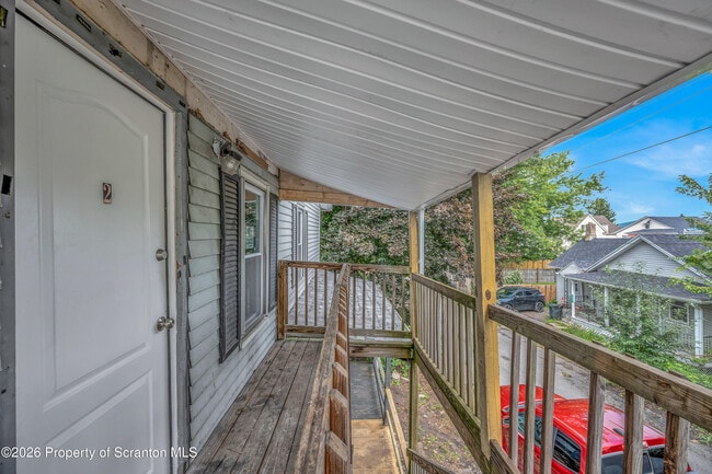 Building Photo - 629 Beech St