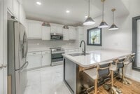 Building Photo - 193 Alibi Ln