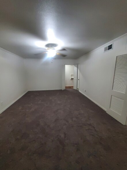 Building Photo - 11031 Genetta Dr
