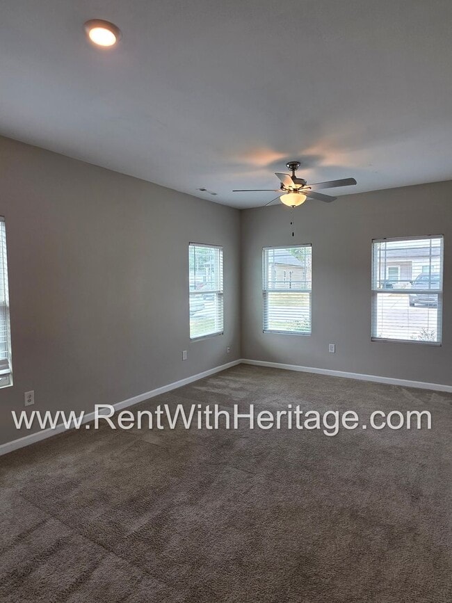 Building Photo - Awesome Ranch / Popular Carrollton Schools/ Near Adamson Square