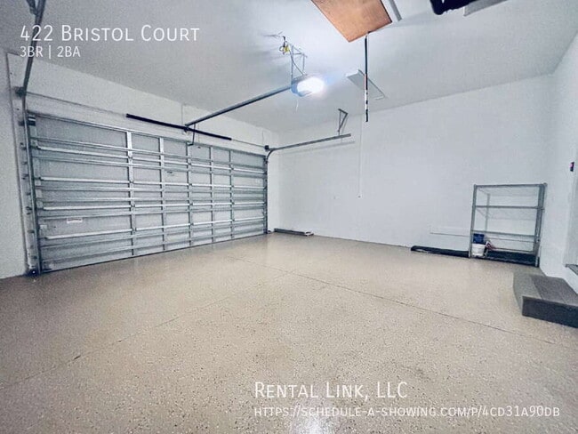 Building Photo - 422 Bristol Ct