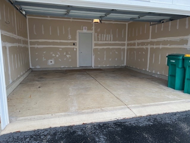 Building Photo - 1022 Heron Cir