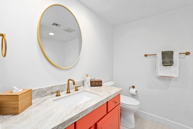 Building Photo - 48885 Mariposa Dr